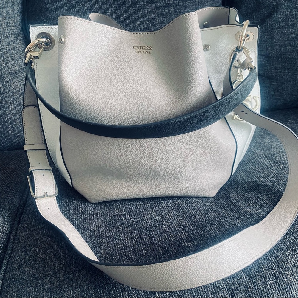 GUESS Elegant White Shoulder Bag-Never Used